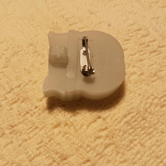 💙 Vintage Avon Plastic Owl Brooch/ Pendant from the 1970's. - Picture 3 of 3